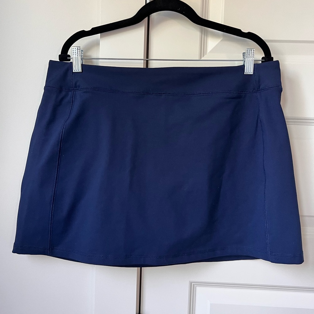 Lands’ End Navy Active Knit Skort L Petite 14–16